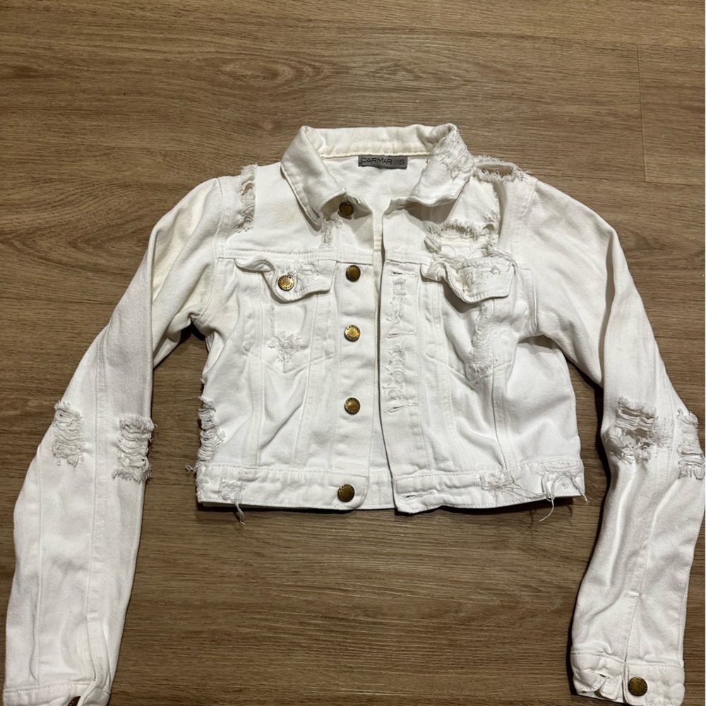 LF Carmar (fits like xs/ 0) white cropped denim jacket with distressed details